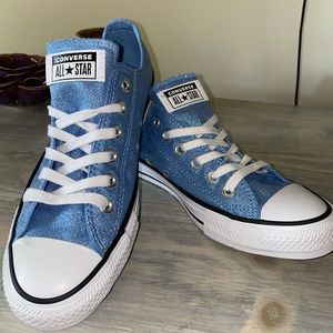 New Converse All Star Women’s 7.5 Blue Shimmer